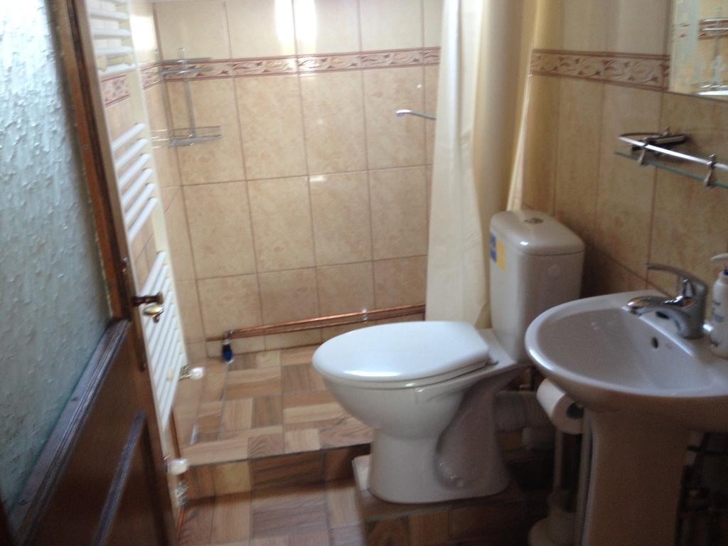 Vila Casa Darius Novaci-Străini Exteriér fotografie